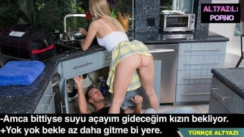Lavaboyu Tamir Ederken Aptalca Kızımın Arkadaşının Altına Baktım