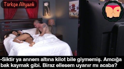 Sevişen Hatunları Görünce Siki Kalktı