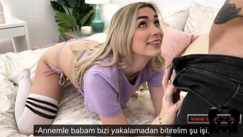 Yasak Aşk Yaşadığı Kuzenini Gizlice Odasına Alıp Sikişen Üniversiteli